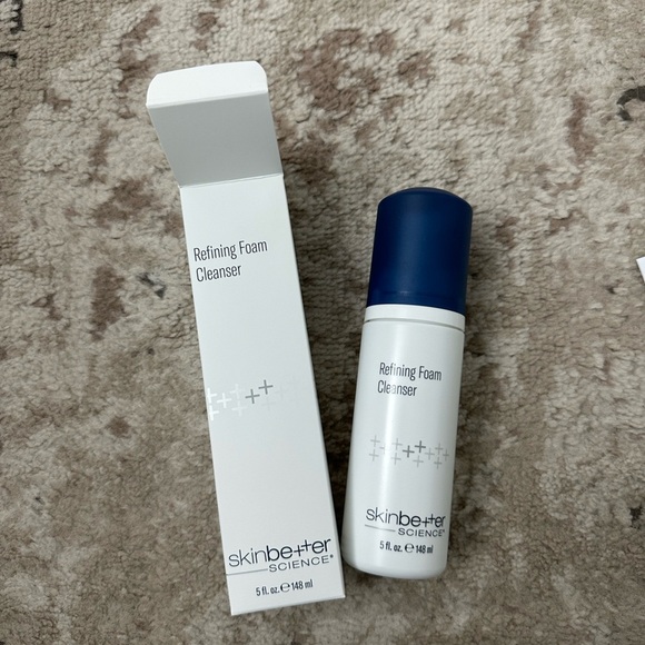 Skinbetter Science Refining Foam Cleanser Brand New 5 fl. oz. - Picture 1 of 4